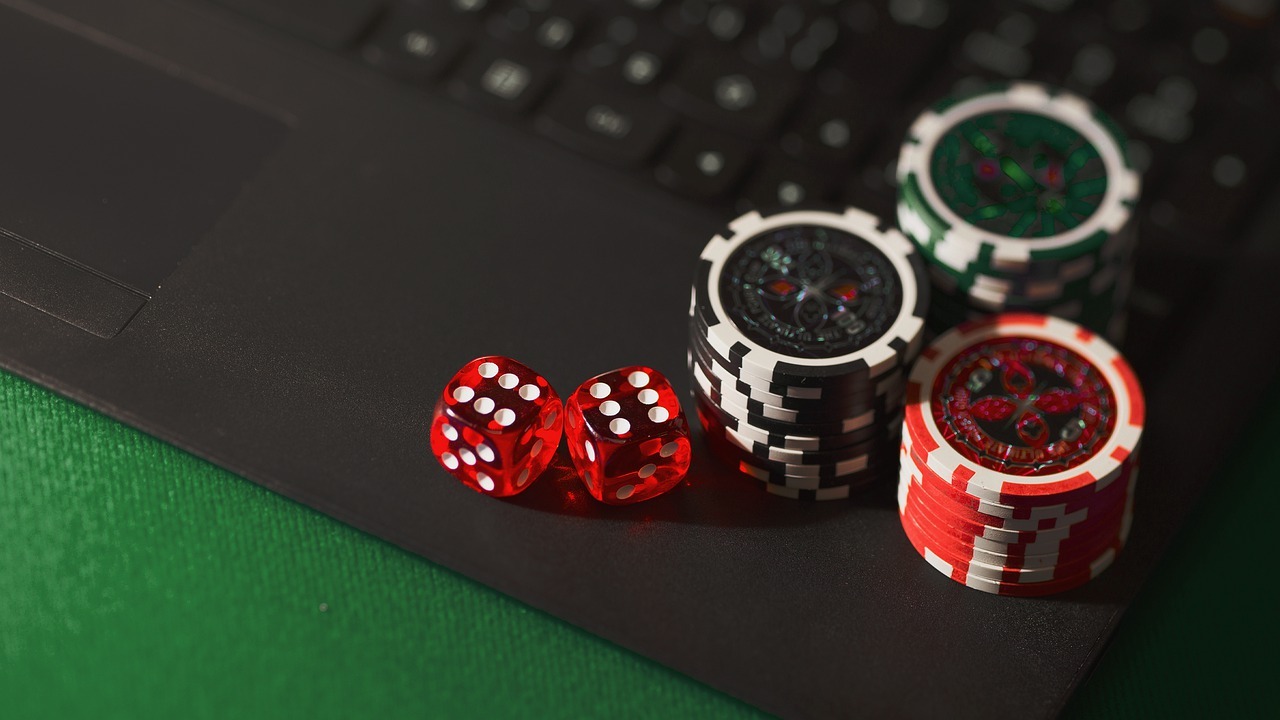 Advantages of playing online casino