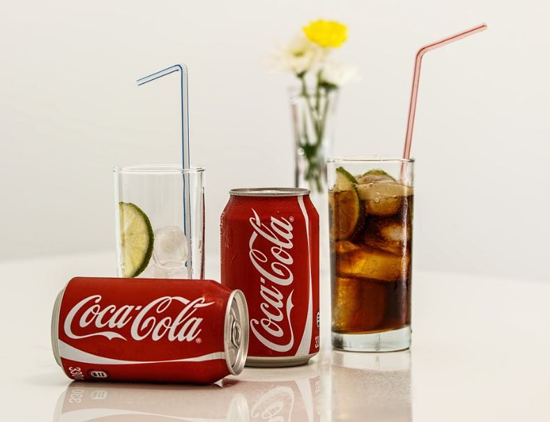 Excessive consumption of soda could give permanent damage to the teeth. 