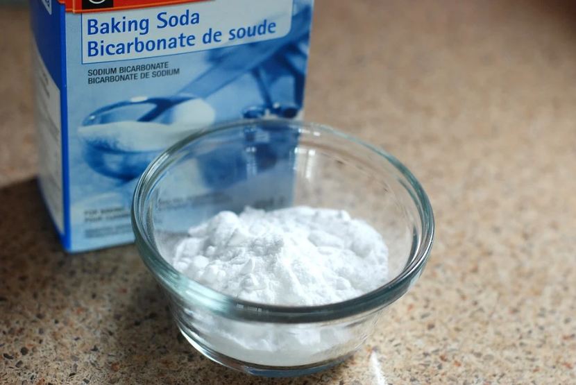 Baking soda and water make the perfect combo for fighting inflammation.